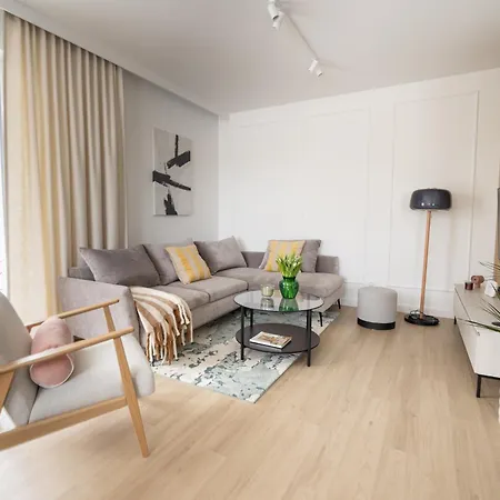 Apartment D&z